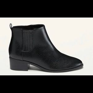 Super Cute Black Ankle Boots!